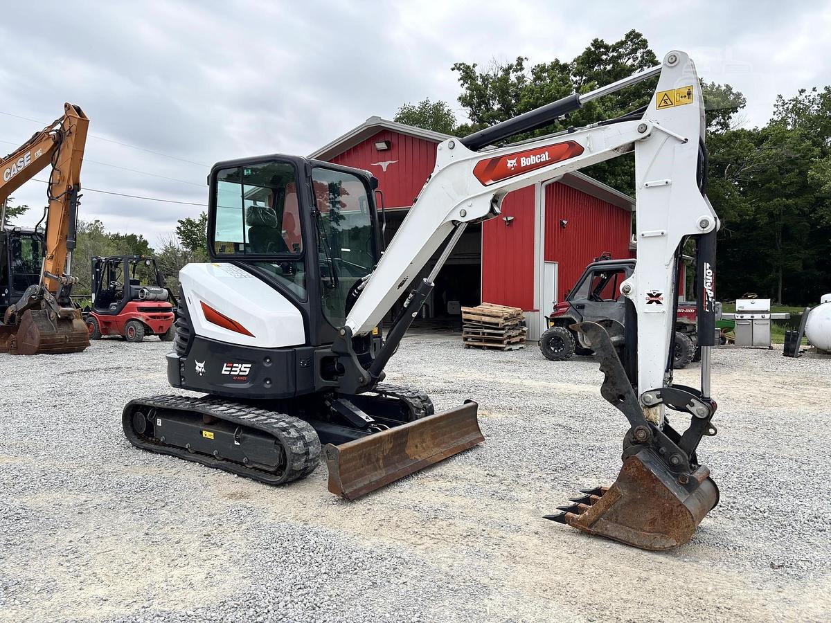 2023 BOBCAT E35IR2