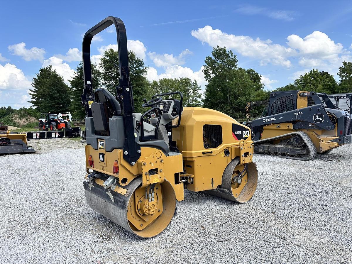 Used 2019 CATERPILLAR CB24B