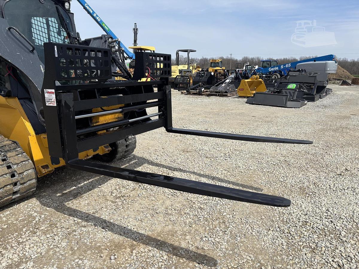 JENKINS IRON & STEEL HYDRAULIC SLIDING PALLET FORKS