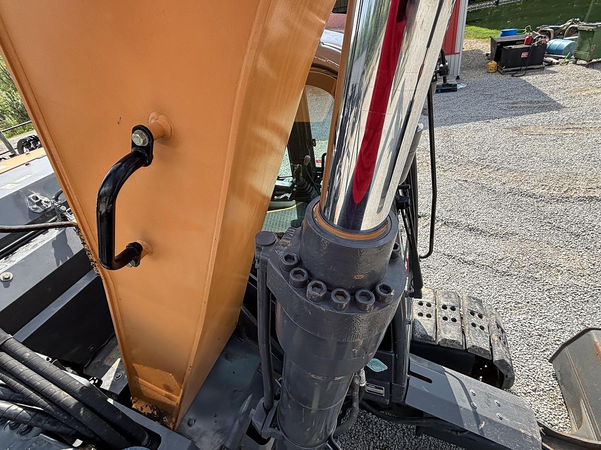 Used Case 145D SR Excavator