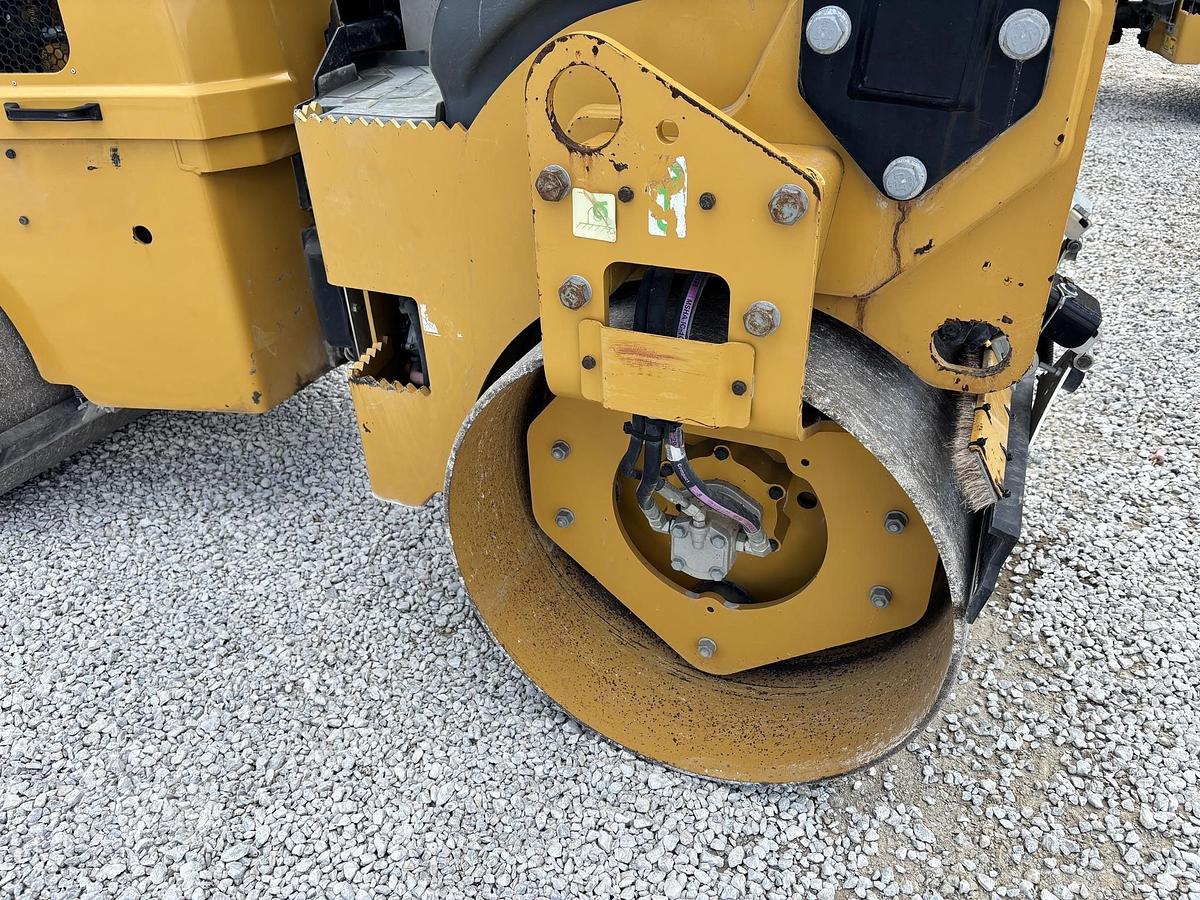 Used 2019 CATERPILLAR CB24B