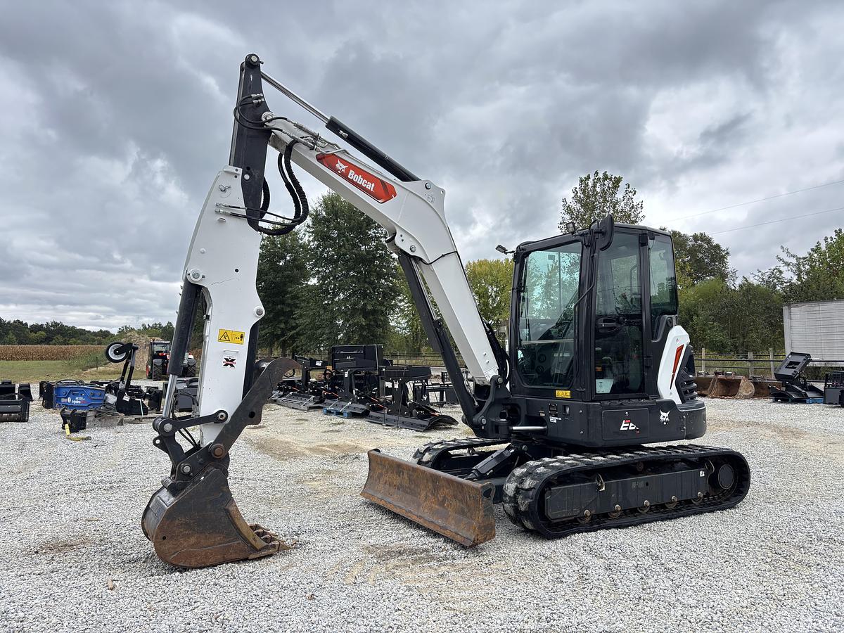 Used 2022 BOBCAT E60r2