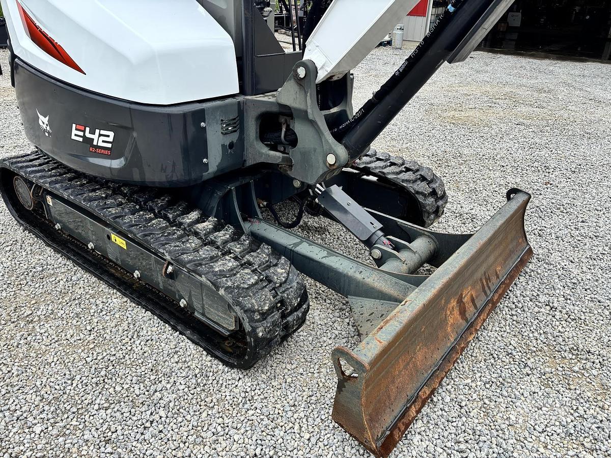 2022 BOBCAT E42R2