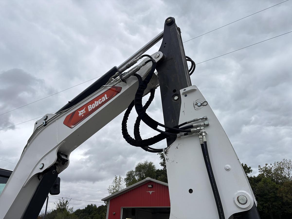 Used 2022 BOBCAT E60r2