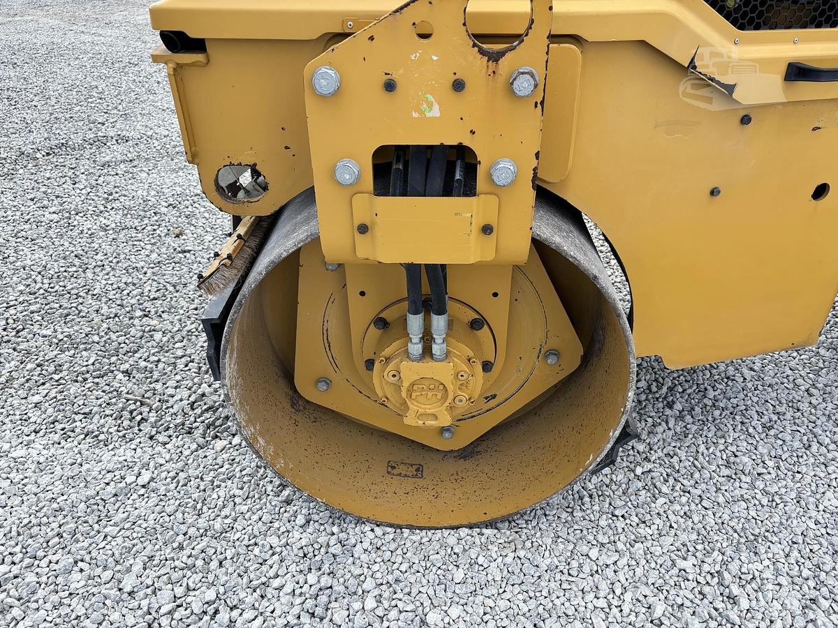 Used 2019 CATERPILLAR CB24B