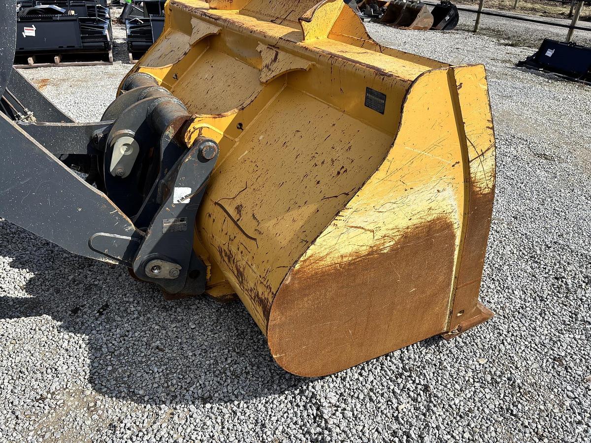 Used 2020 DEERE 624L