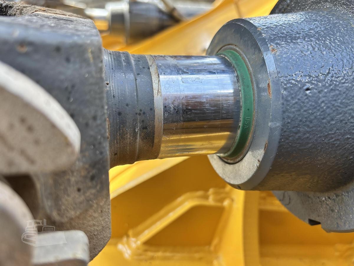 Used 2020 DEERE 624L