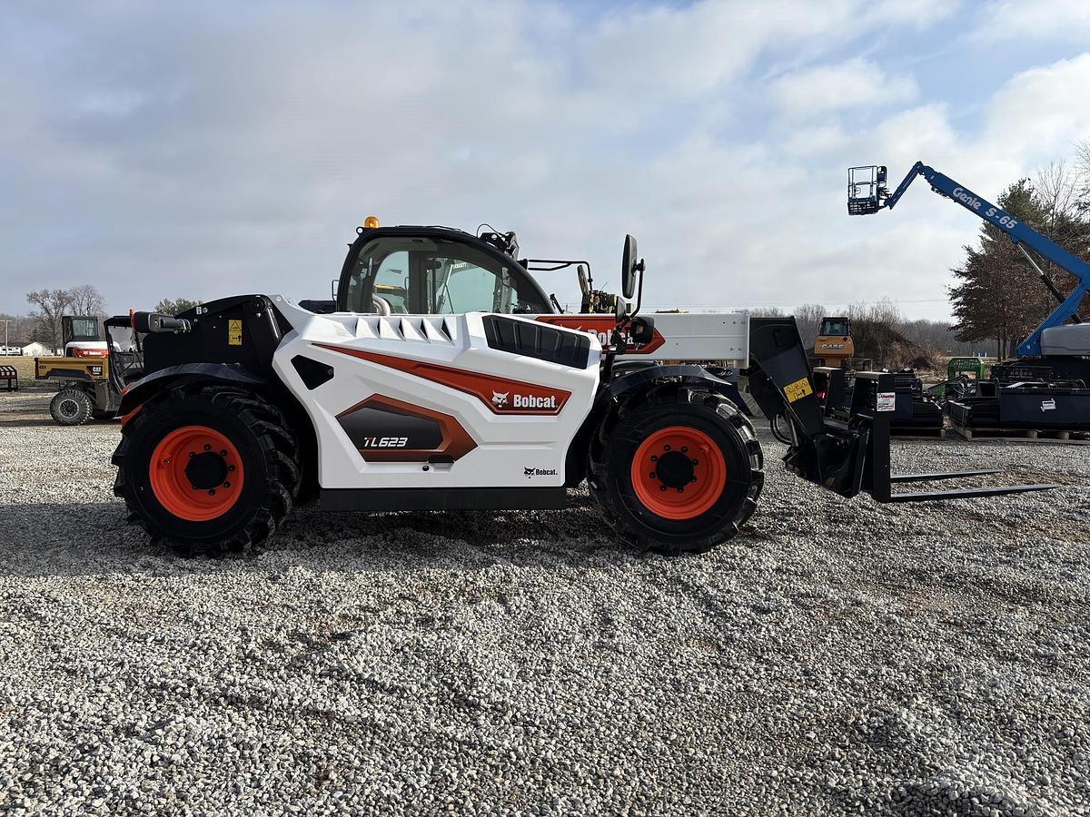2025 BOBCAT TL623