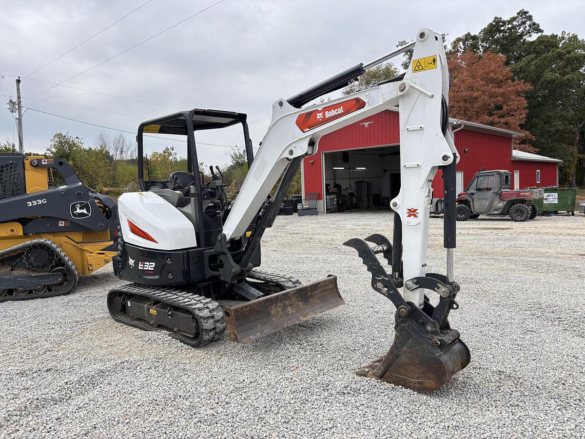 Used 2023 BOBCAT E32r2