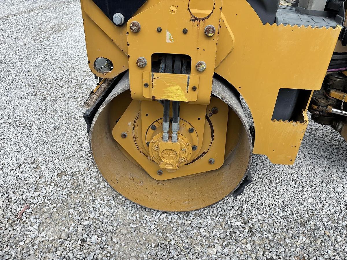 Used 2019 CATERPILLAR CB24B