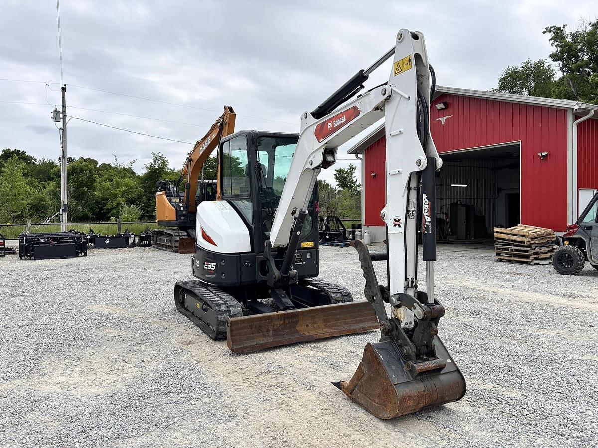 2023 BOBCAT E35IR2