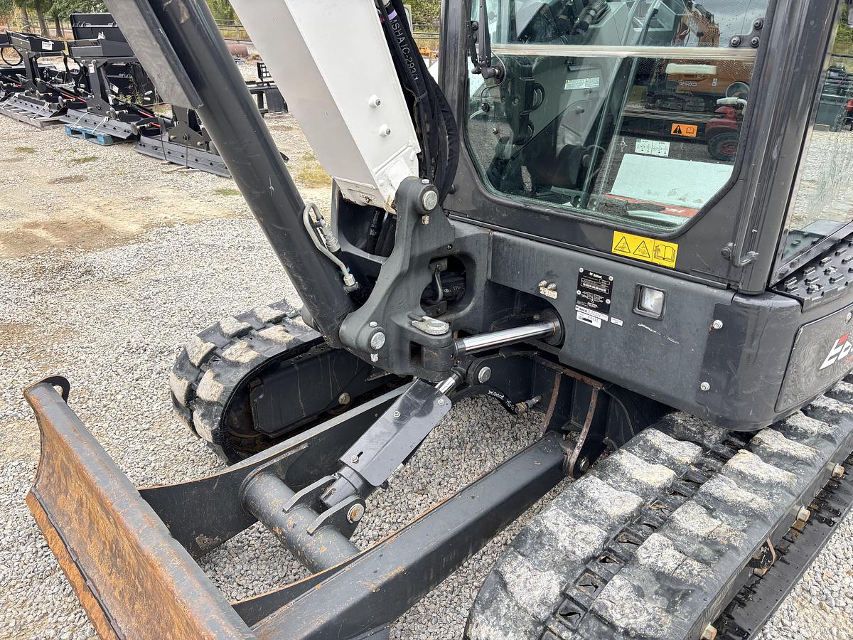 Used 2022 BOBCAT E60r2