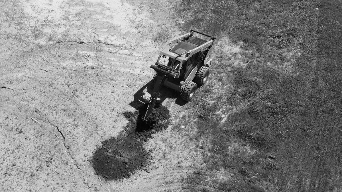 JENKINS IRON & STEEL MINI SKID BACKHOE