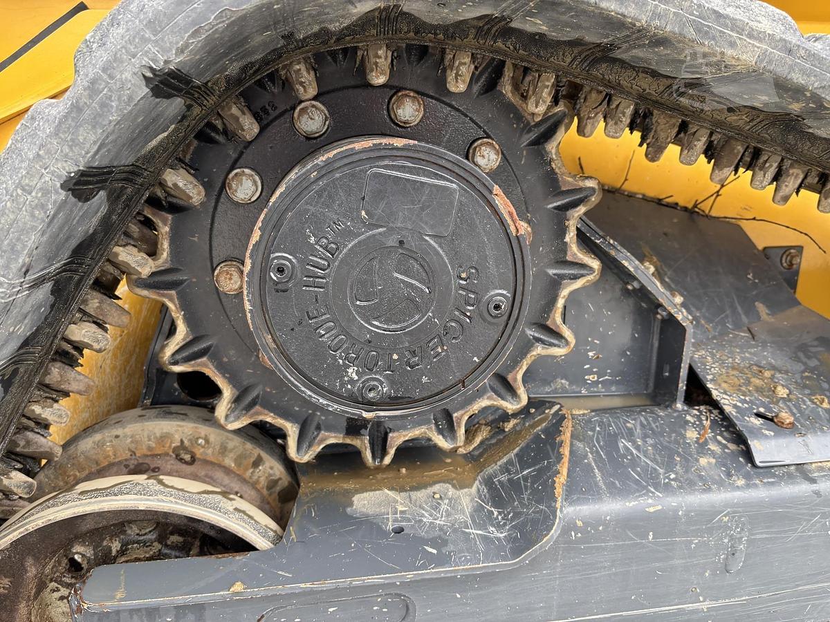 Used 2024 DEERE 333G