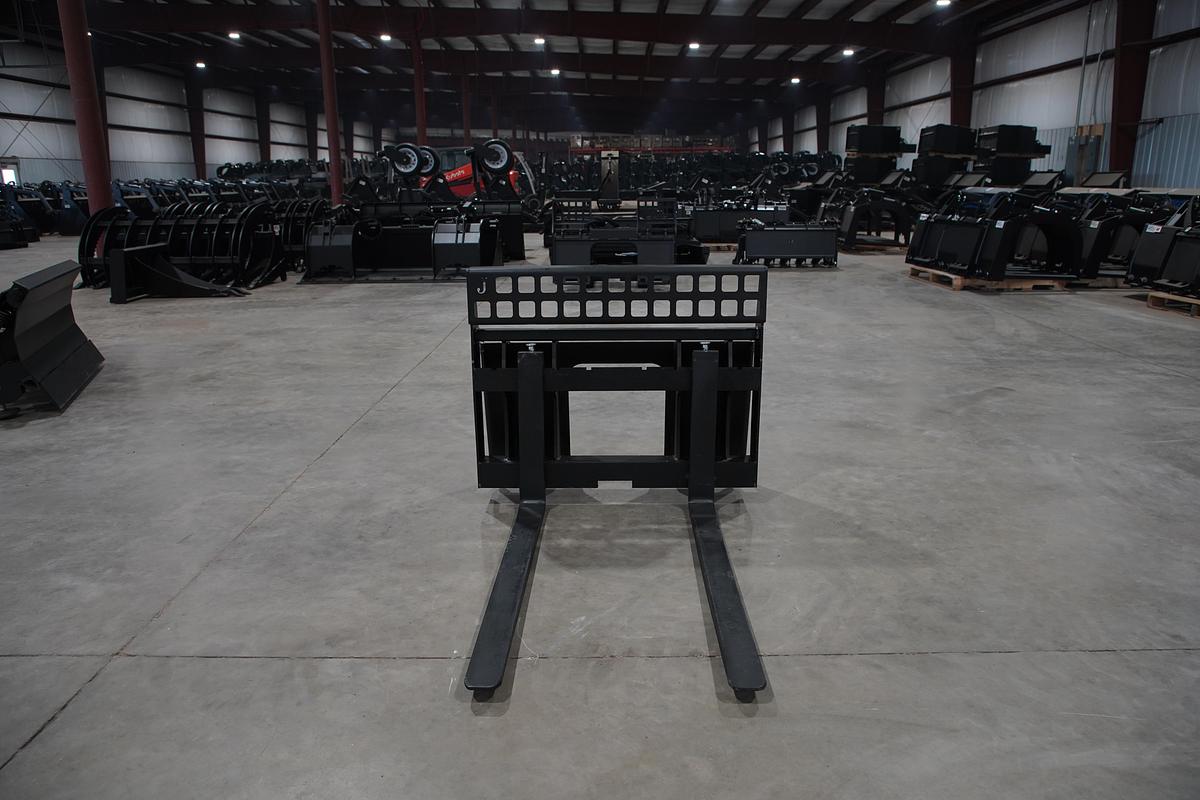 JENKINS IRON & STEEL 36" MINI SKID PALLET FORKS