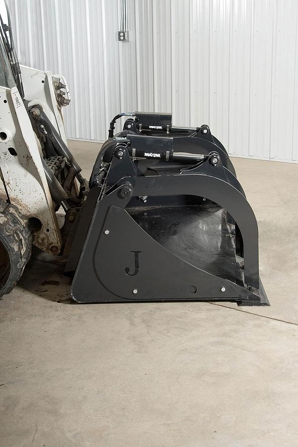 JENKINS IRON & STEEL 62" LOW PROFILE GRAPPLE BUCKET