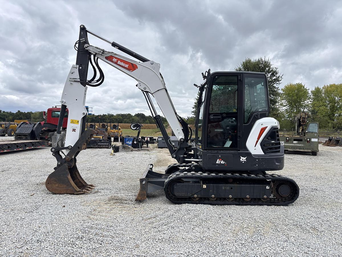 Used 2022 BOBCAT E60r2