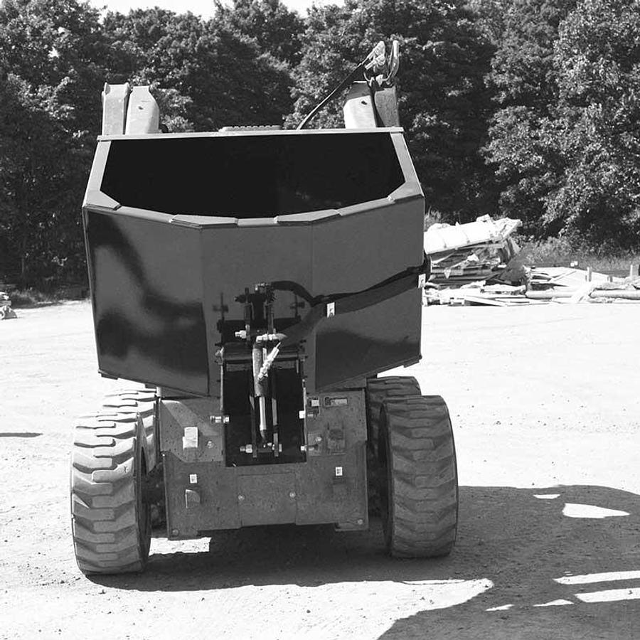 JENKINS IRON & STEEL 3/4 YARD CONCRETE HOPPER