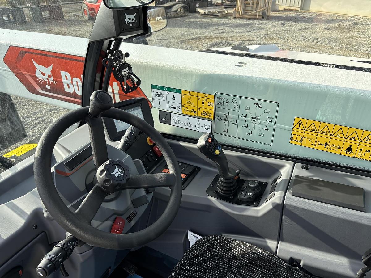2025 BOBCAT TL623