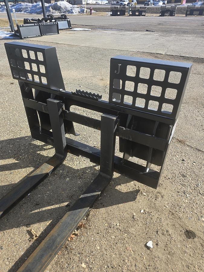 JENKINS IRON & STEEL 4X5 WALK THROUGH PALLET FORKS
