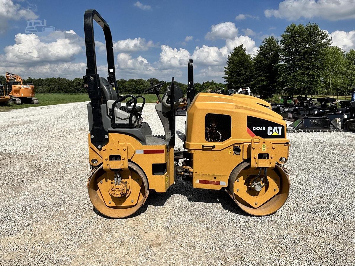 Used 2018 CATERPILLAR CB24B