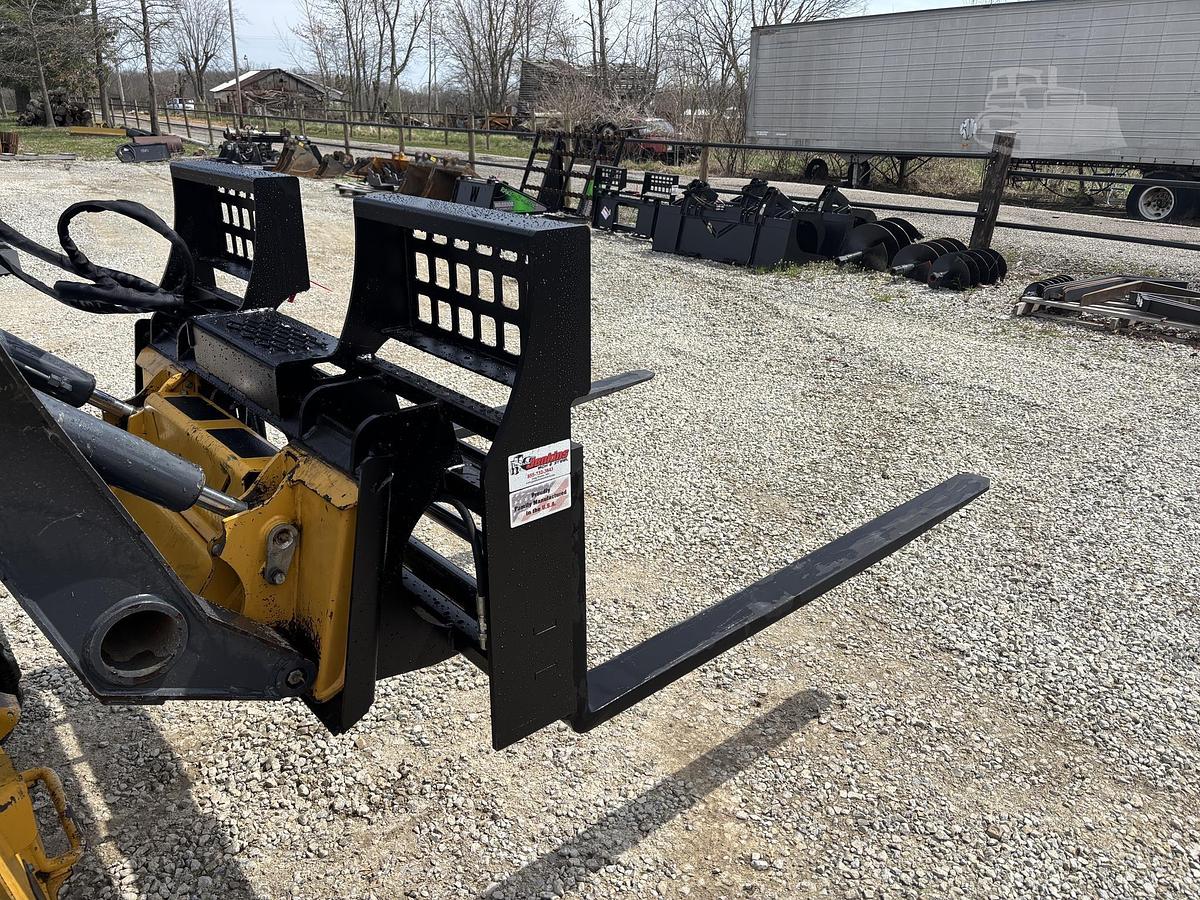 JENKINS IRON & STEEL HYDRAULIC SLIDING PALLET FORKS