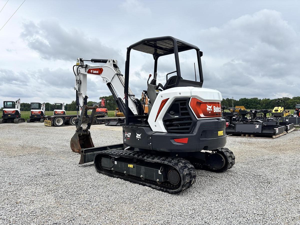 2022 BOBCAT E42R2