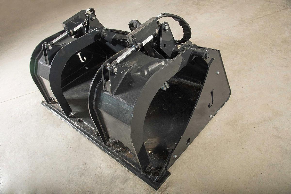 JENKINS IRON & STEEL 62" LOW PROFILE GRAPPLE BUCKET