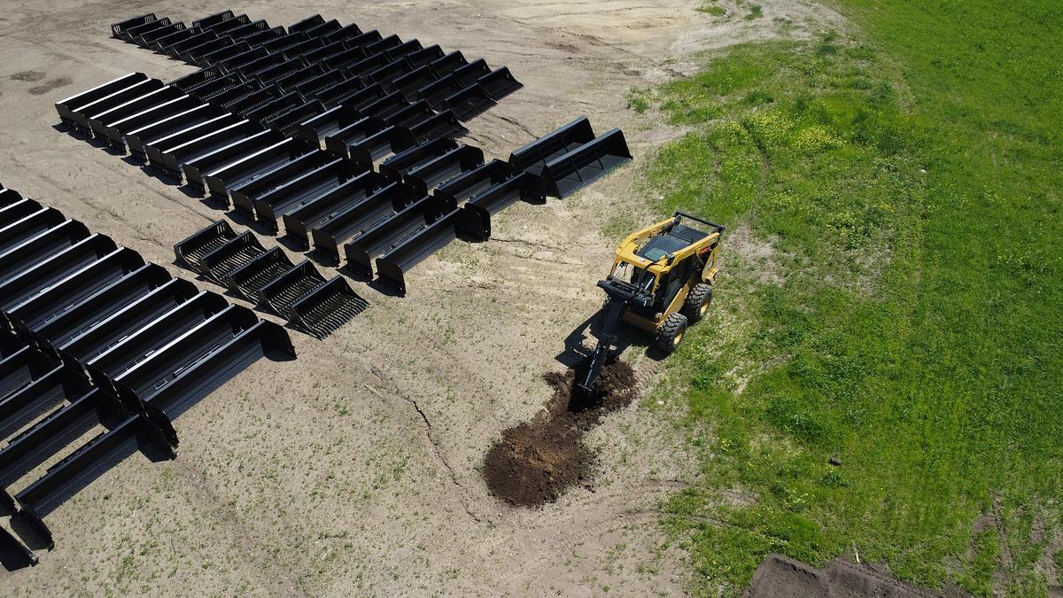 JENKINS IRON & STEEL MINI SKID BACKHOE