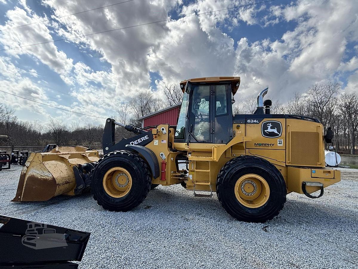 Used 2020 DEERE 624L