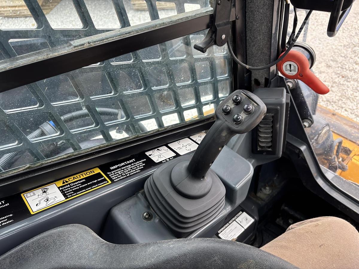 Used 2024 DEERE 333G