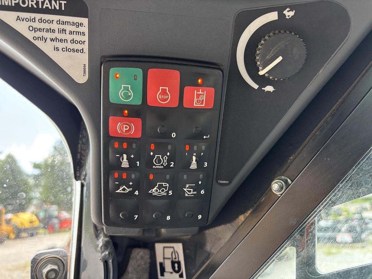 Used 2024 DEERE 333G