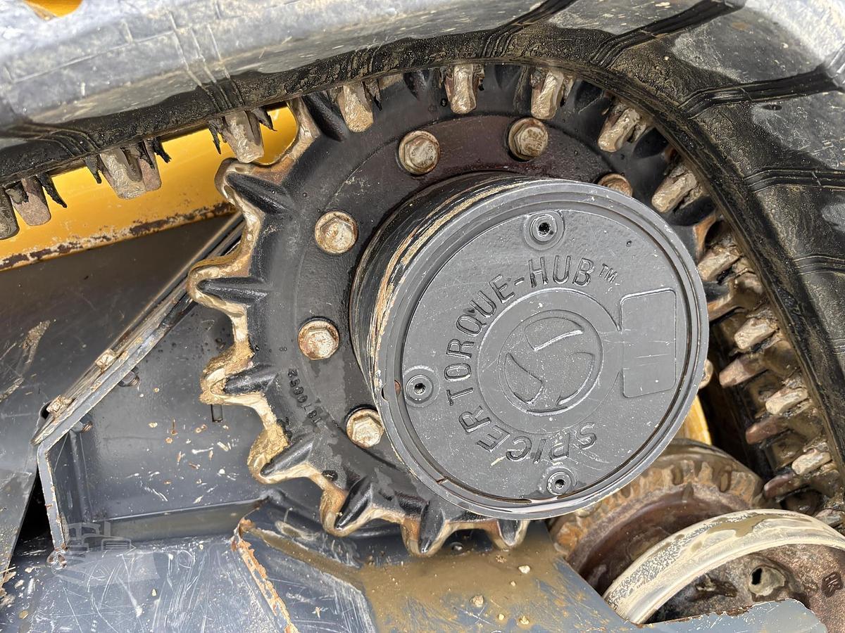 Used 2024 DEERE 333G