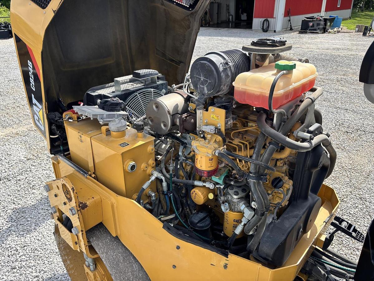 Used 2019 CATERPILLAR CB24B