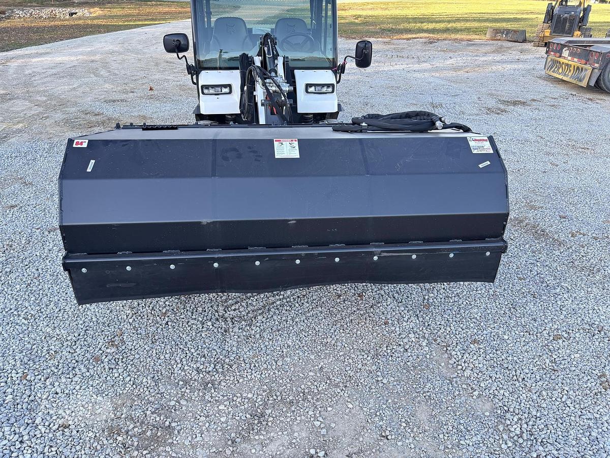 JENKINS IRON & STEEL 84" SWEEPER PICKUP BROOM