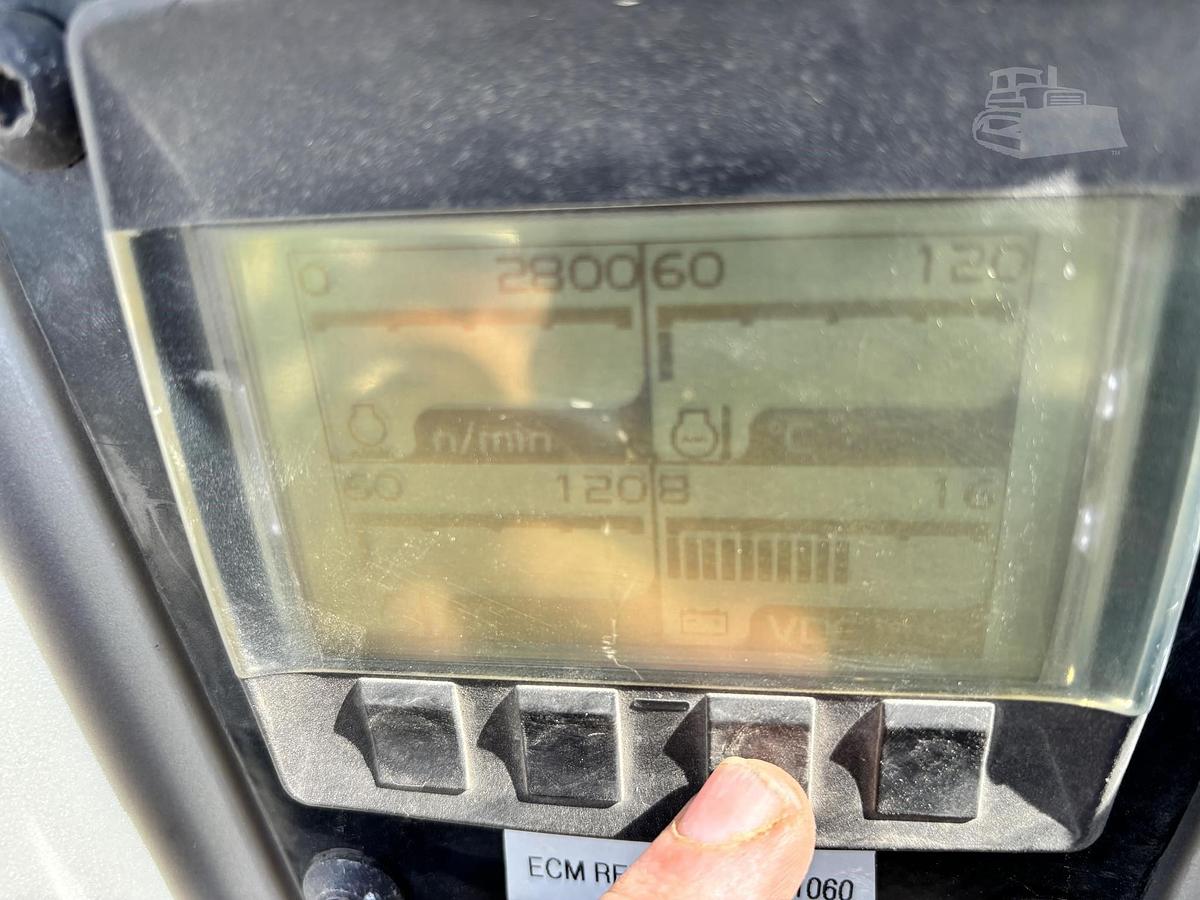Used 2018 CATERPILLAR CB24B