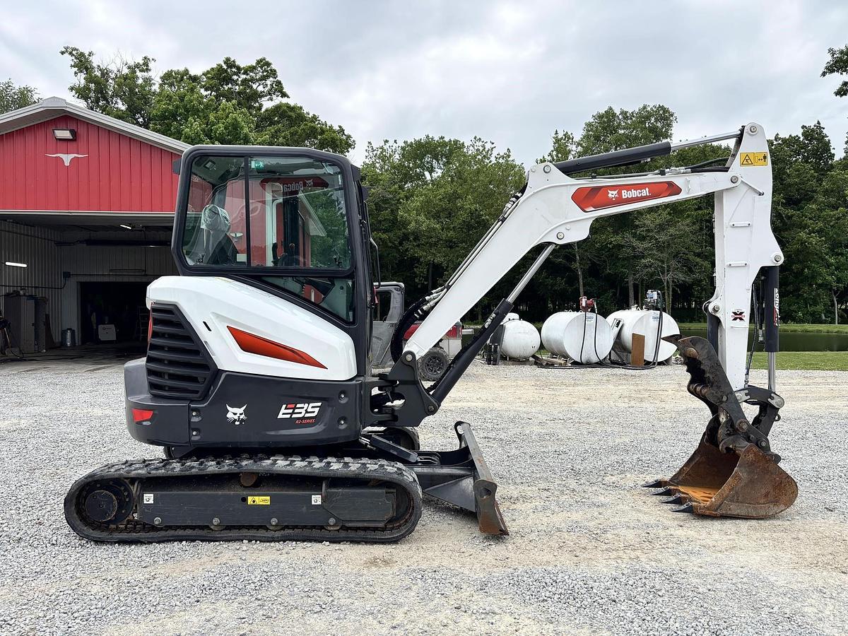 2023 BOBCAT E35IR2