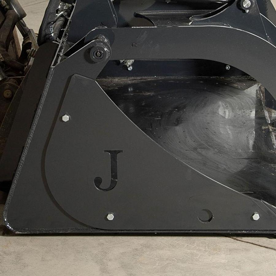 JENKINS IRON & STEEL 62" LOW PROFILE GRAPPLE BUCKET