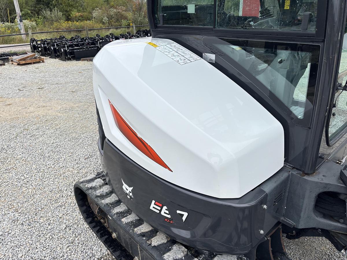 Used 2022 BOBCAT E60r2