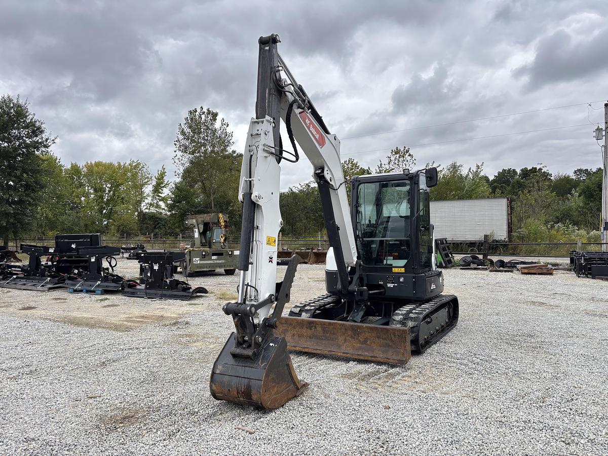 Used 2022 BOBCAT E60r2