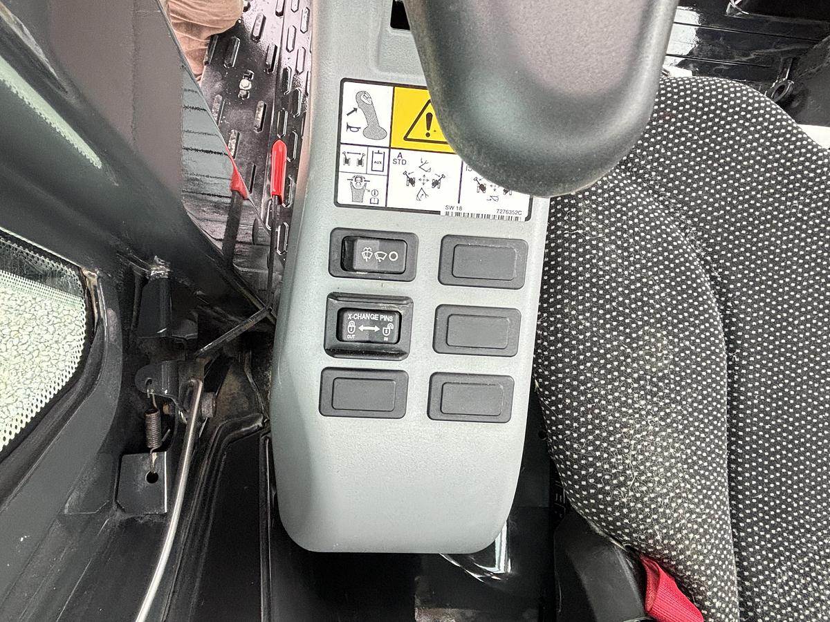 Used 2022 BOBCAT E60r2