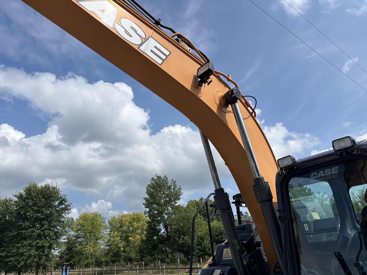 Used Case 145D SR Excavator