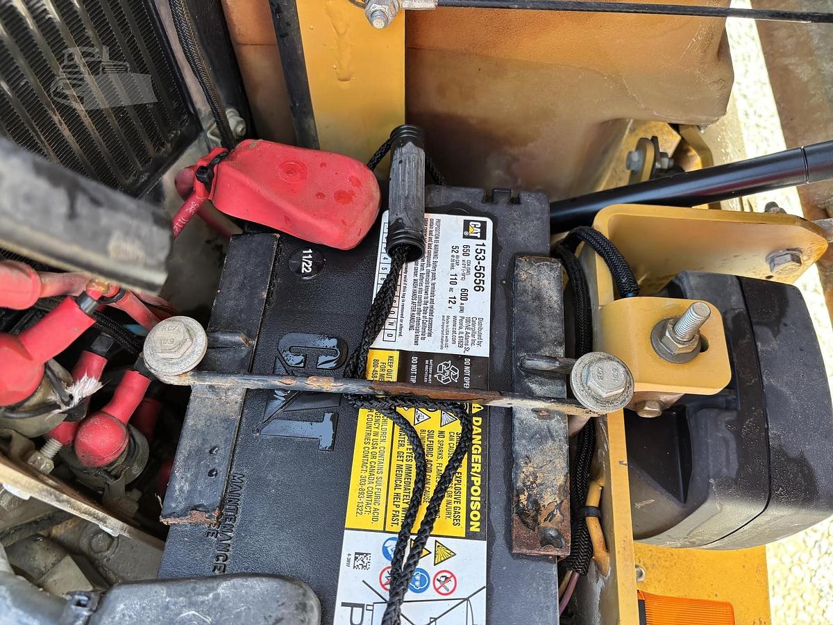 Used 2011 CATERPILLAR CB24
