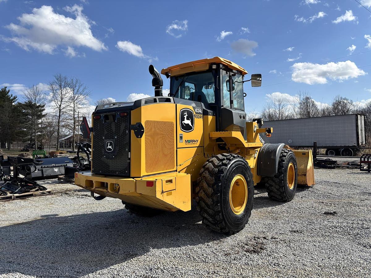Used 2020 DEERE 624L