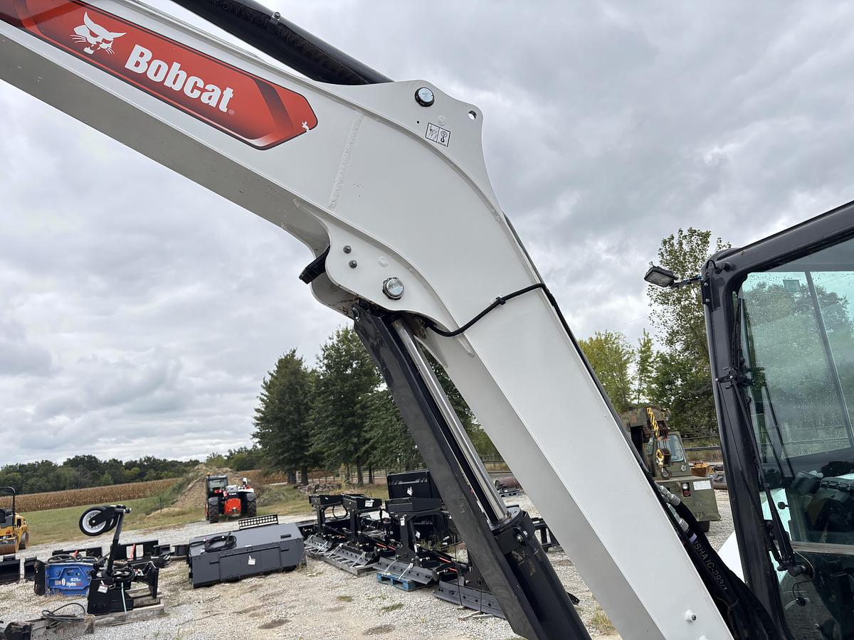 Used 2022 BOBCAT E60r2