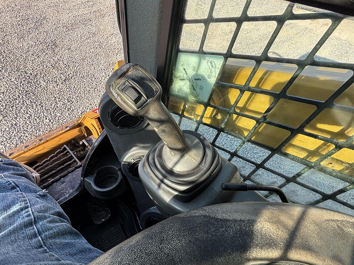 Used 2016 CATERPILLAR 259D