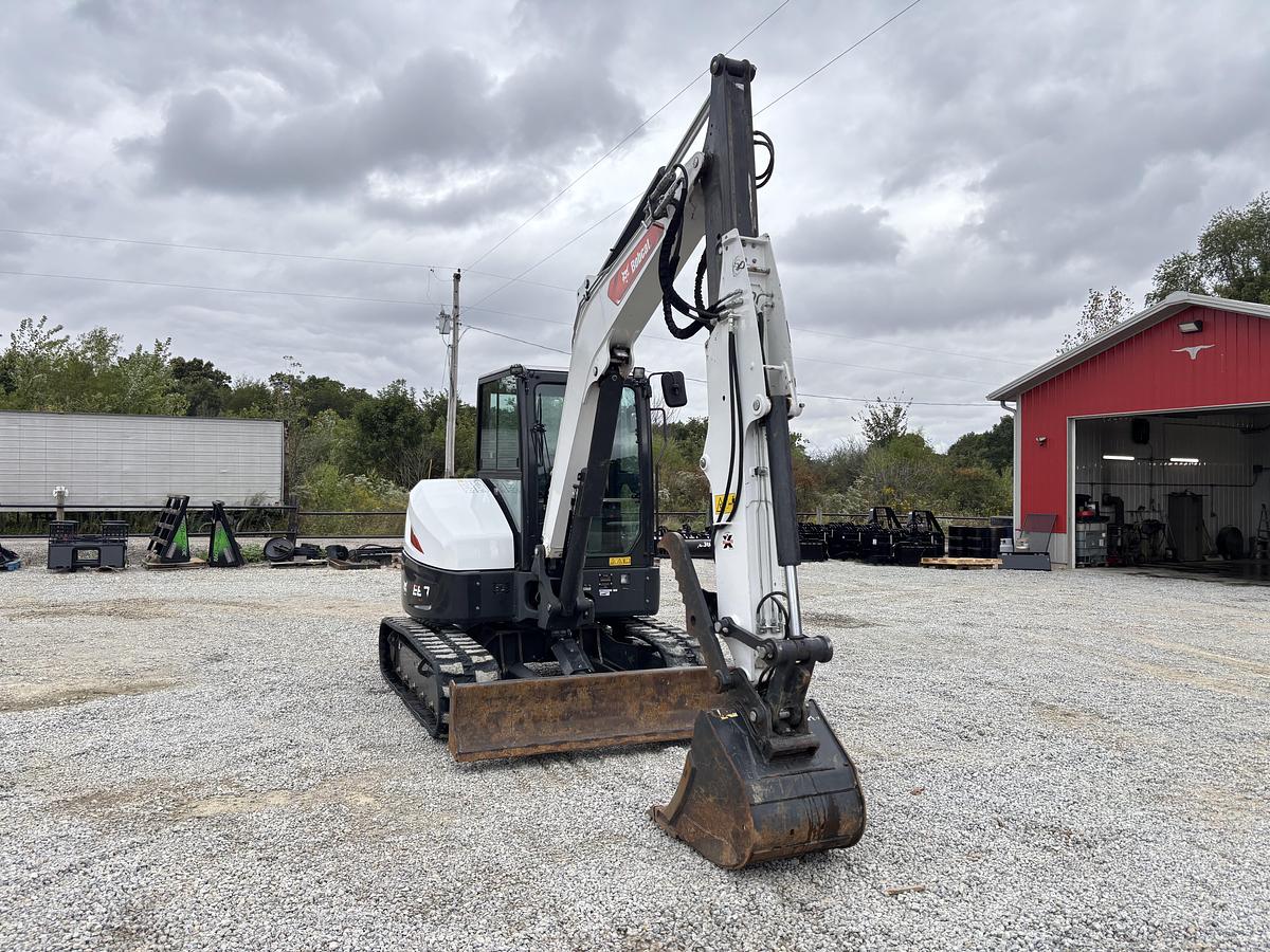 Used 2022 BOBCAT E60r2