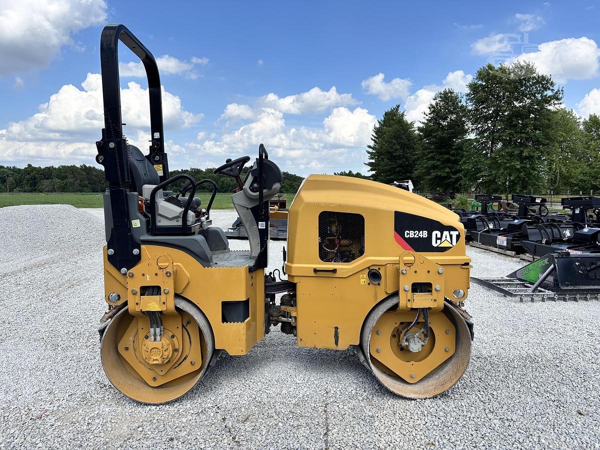 Used 2019 CATERPILLAR CB24B