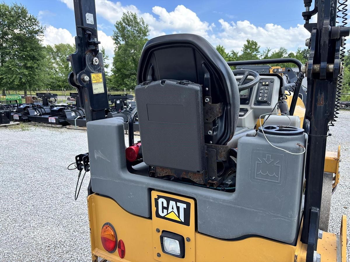 Used 2019 CATERPILLAR CB24B