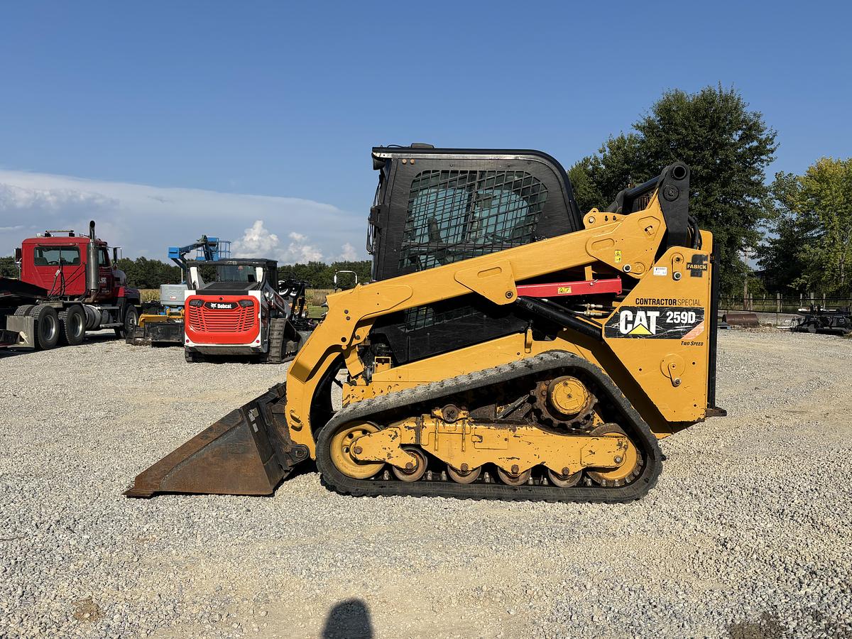 Used 2016 CATERPILLAR 259D
